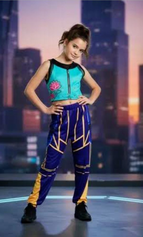 Zoey K-pop Dress Up Costume